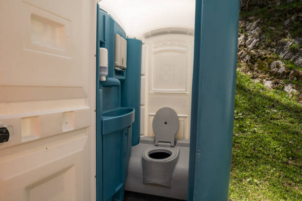 Best Sanitation services for porta potties  in Walnut, IL